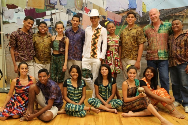 The 'Let Our River Pass!' company of twelve young artists, arts educators and embassadors of a living and sustainable Amazon, from the Afro_indigenous community of Cabelo Seco, who toured schools and cultural centres in Connecticut, New Jersey and New York between 17 April and 4 May, 2015.  